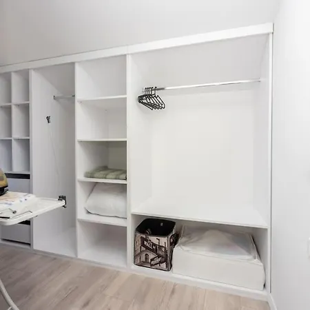 Karl Ck Apartment *